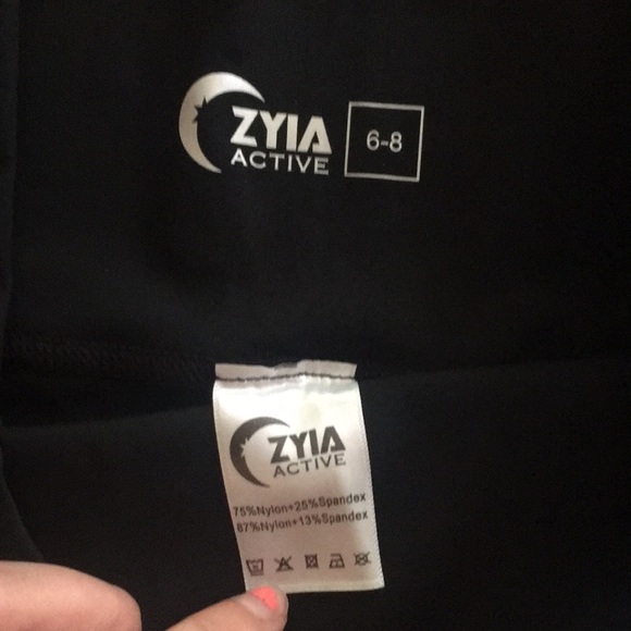 NWT Zyia Leopard Pocket Brilliant Hi-Rise Capri - Picture 4 of 6